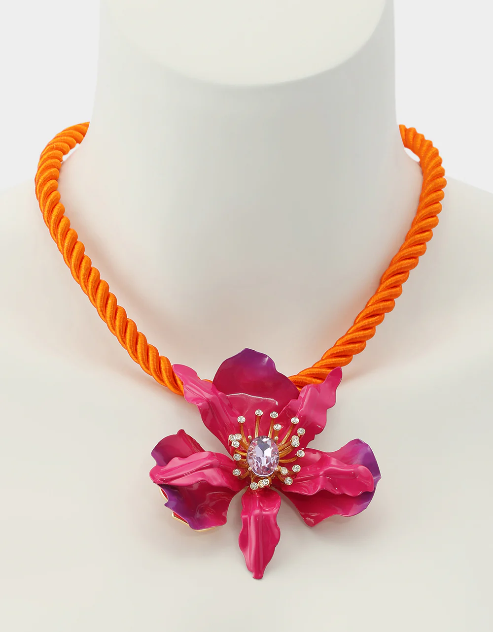 ORCHID SHORT PENDANT NECKLACE PINK - Image 4