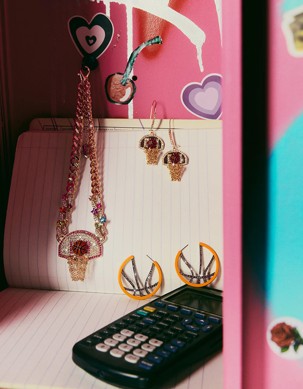 BASKETBALL SHORT PENDANT NECKLACE ORANGE - Image 5