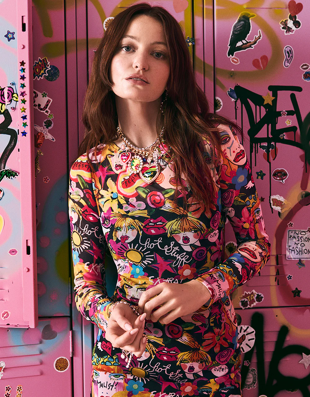ART CAMPAIGN CHARM NECKLACE MULTI - Image 2