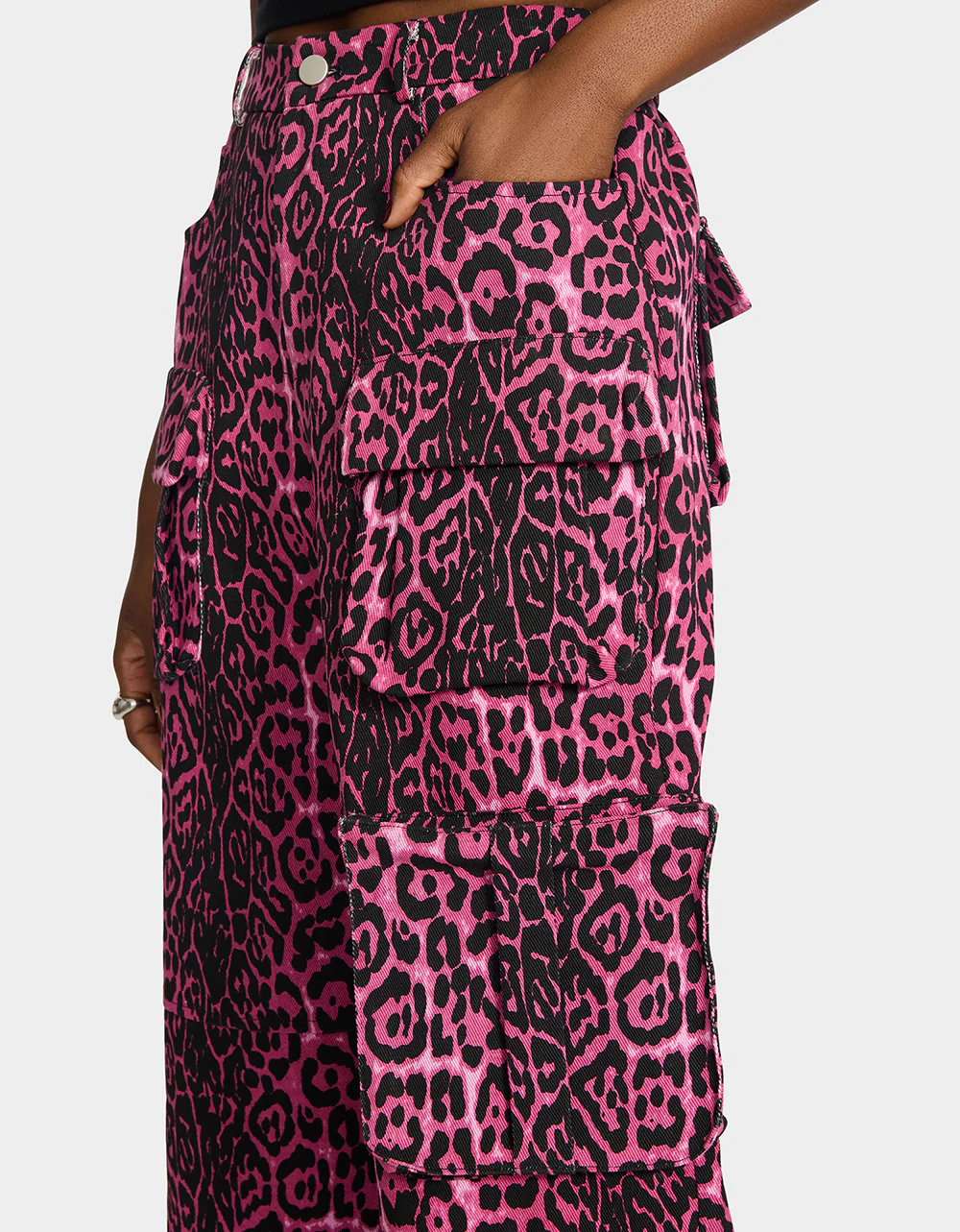AMI CARGO PANTS PINK - Image 3